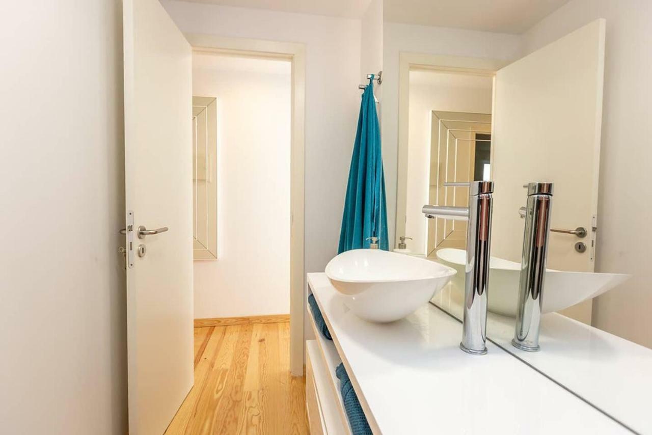 Seaside Duplex - 200m From The Beach! Apartment Cascais